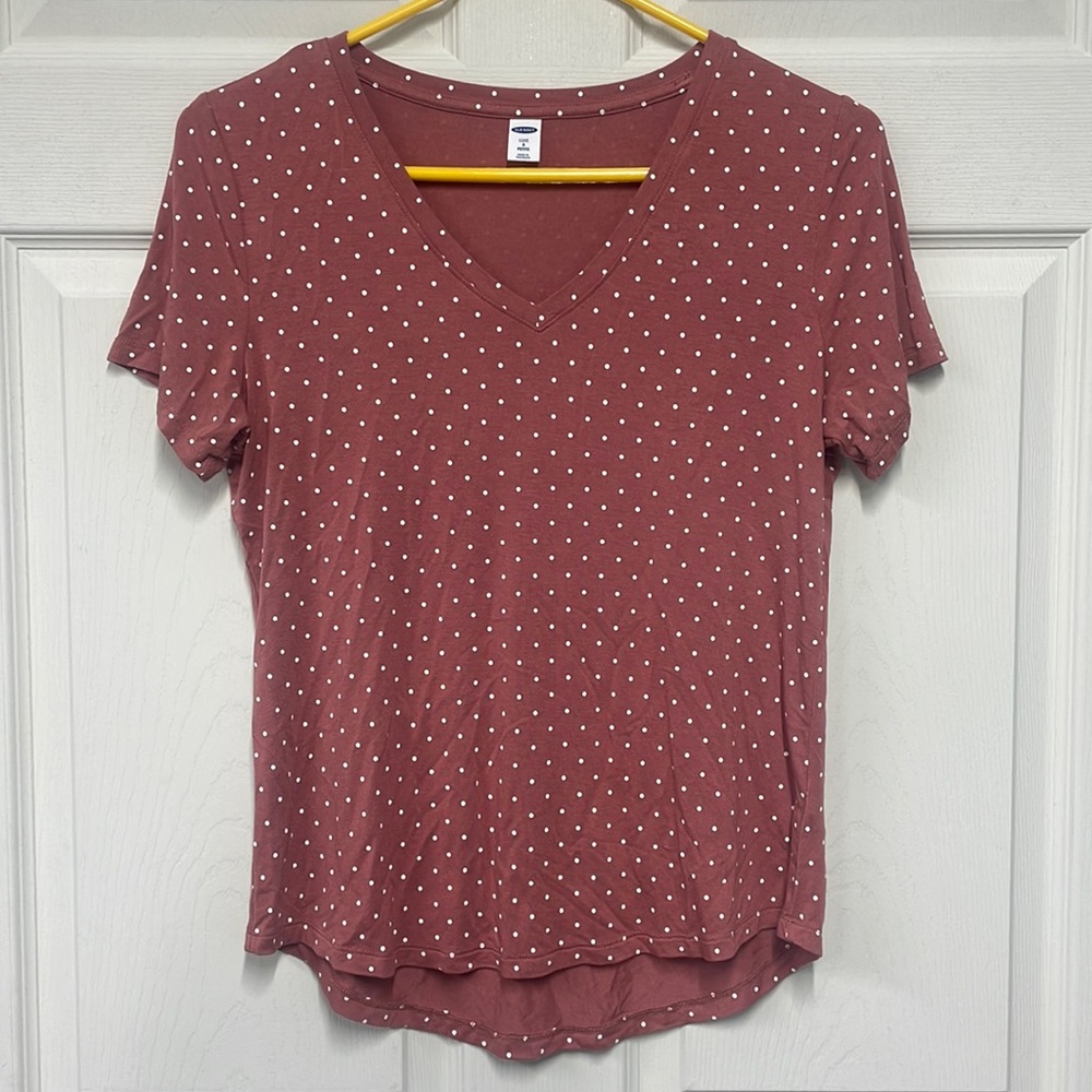 Old Navy v neck tshirt petite